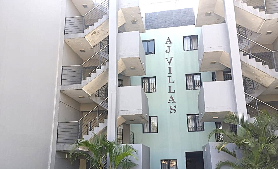 3 Bedroom Property for Sale in Montclair Western Cape